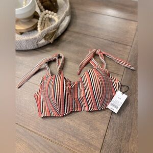 NWT Shade and Shore Bikini Top